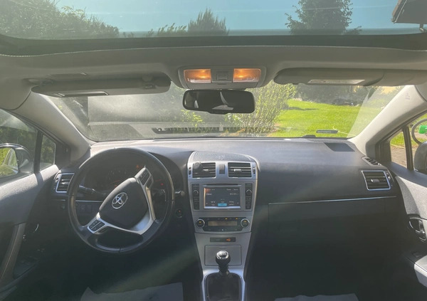 Toyota Avensis cena 37200 przebieg: 201260, rok produkcji 2013 z Legionowo małe 137